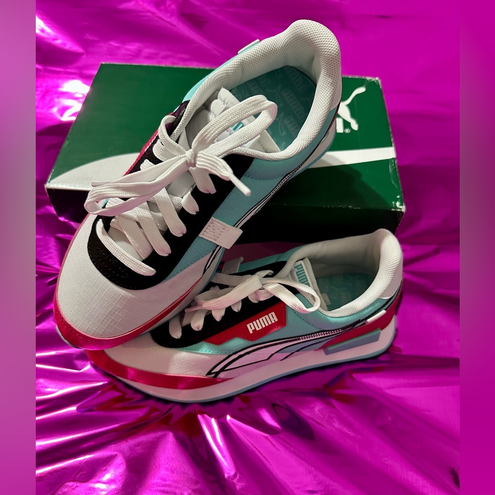 Puma Twofolds